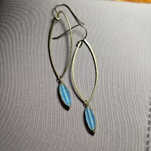 Chic Gold Tone and Blue Iridescent Teardrop Earrings